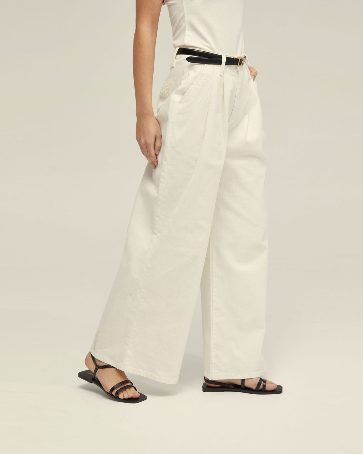 HAILEY WIDE LEG JEANS WOMENS PANTS