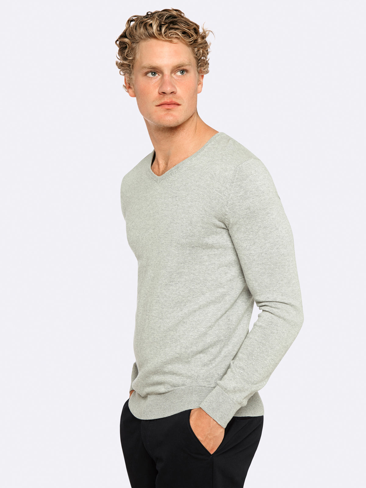 COTTON V-NECK PULLOVER MENS KNITWEAR