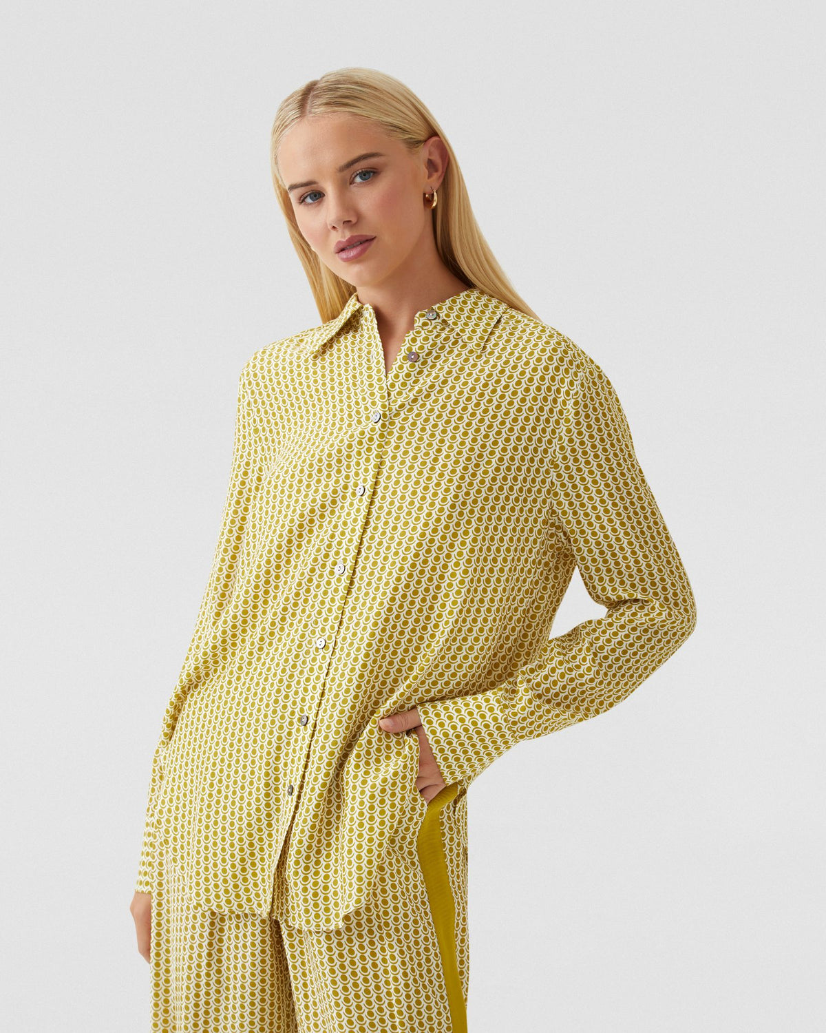 AMELIA SPOT PRINT SHIRT