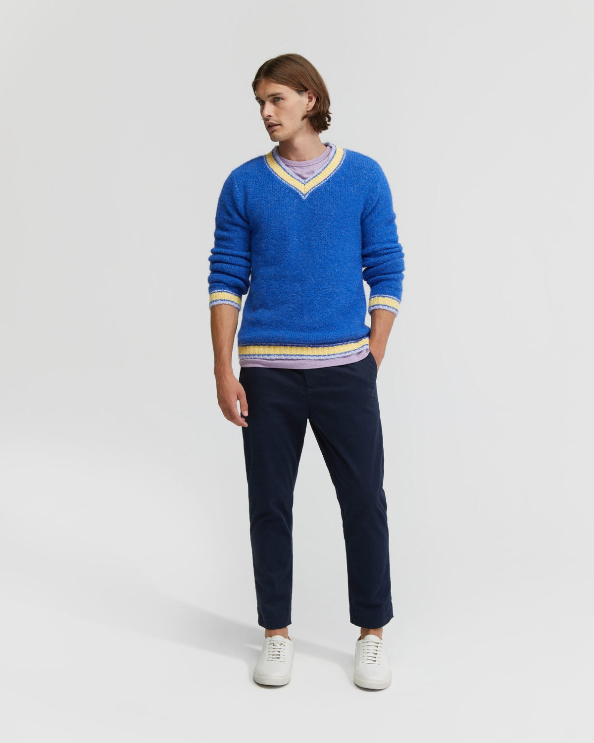 LEO V-NECK KNIT MENS KNITWEAR