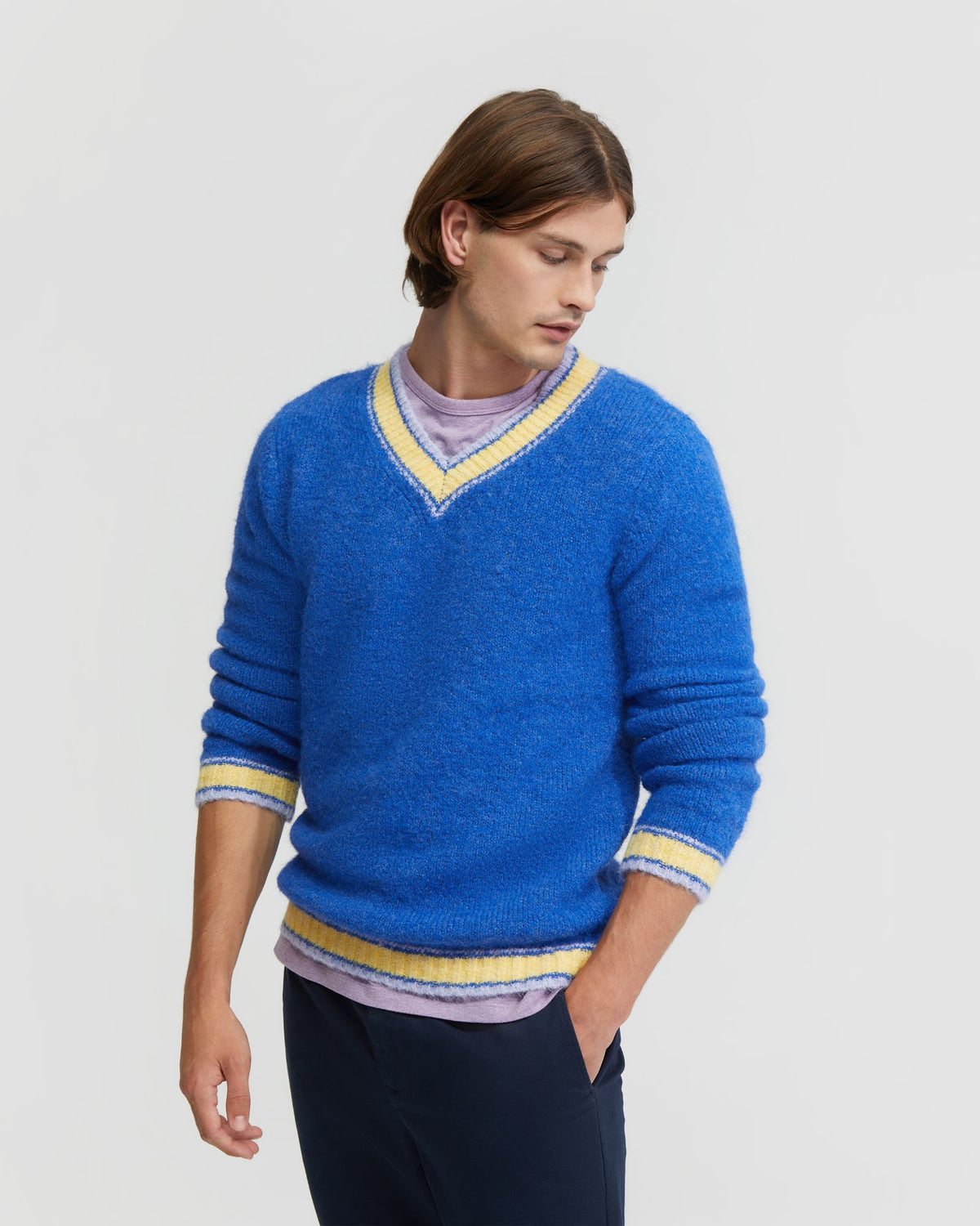 LEO V-NECK KNIT MENS KNITWEAR