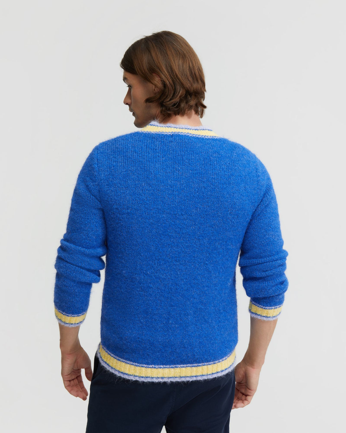 LEO V-NECK KNIT MENS KNITWEAR