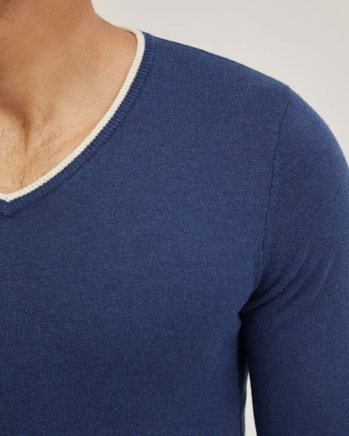 TIPPING V-NECK KNITTED TOP MENS KNITWEAR