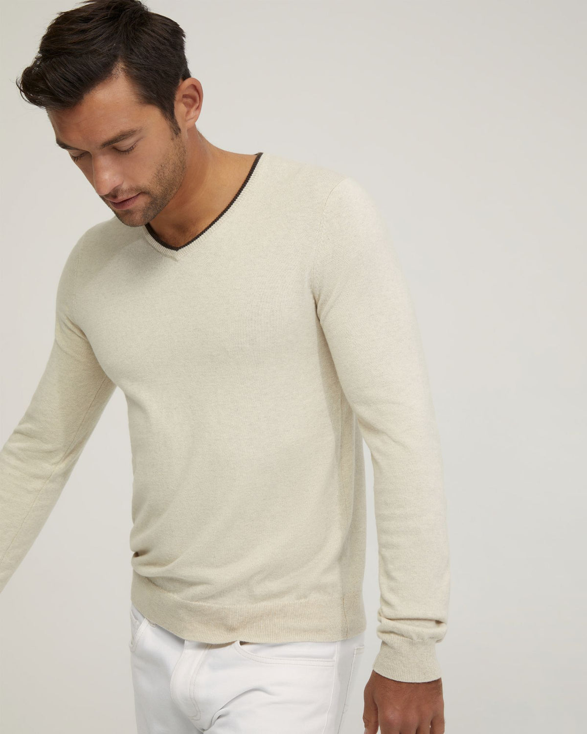 TIPPING V-NECK KNITTED TOP MENS KNITWEAR