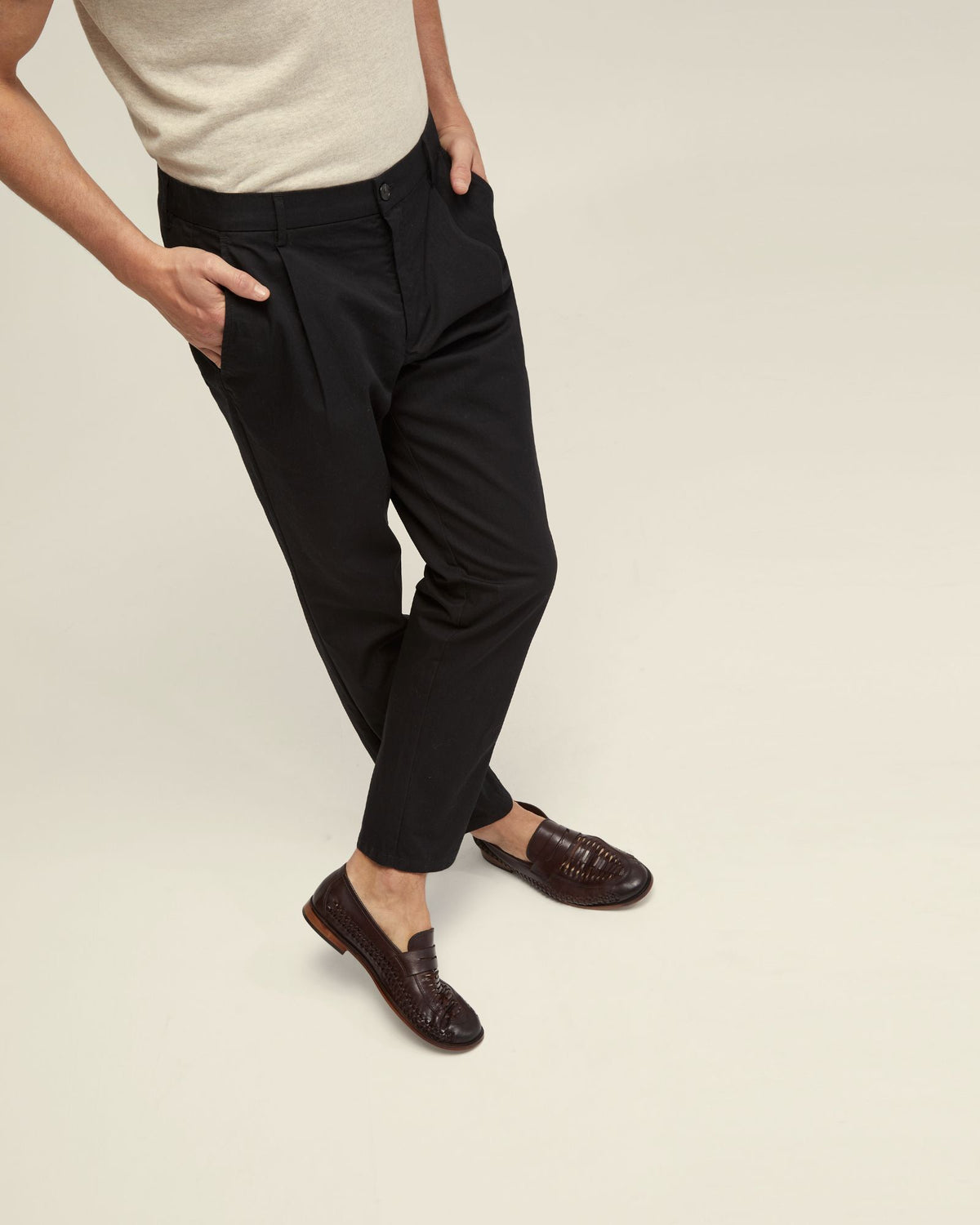 MAGNUS PLEAT FRONT PANTS MENS TROUSERS