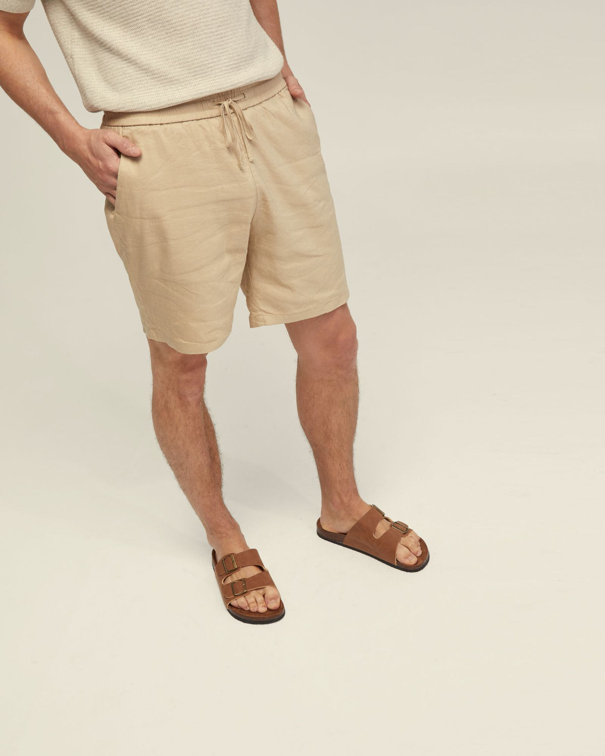 RUFUS LINEN PULL ON SHORTS MENS SHORTS