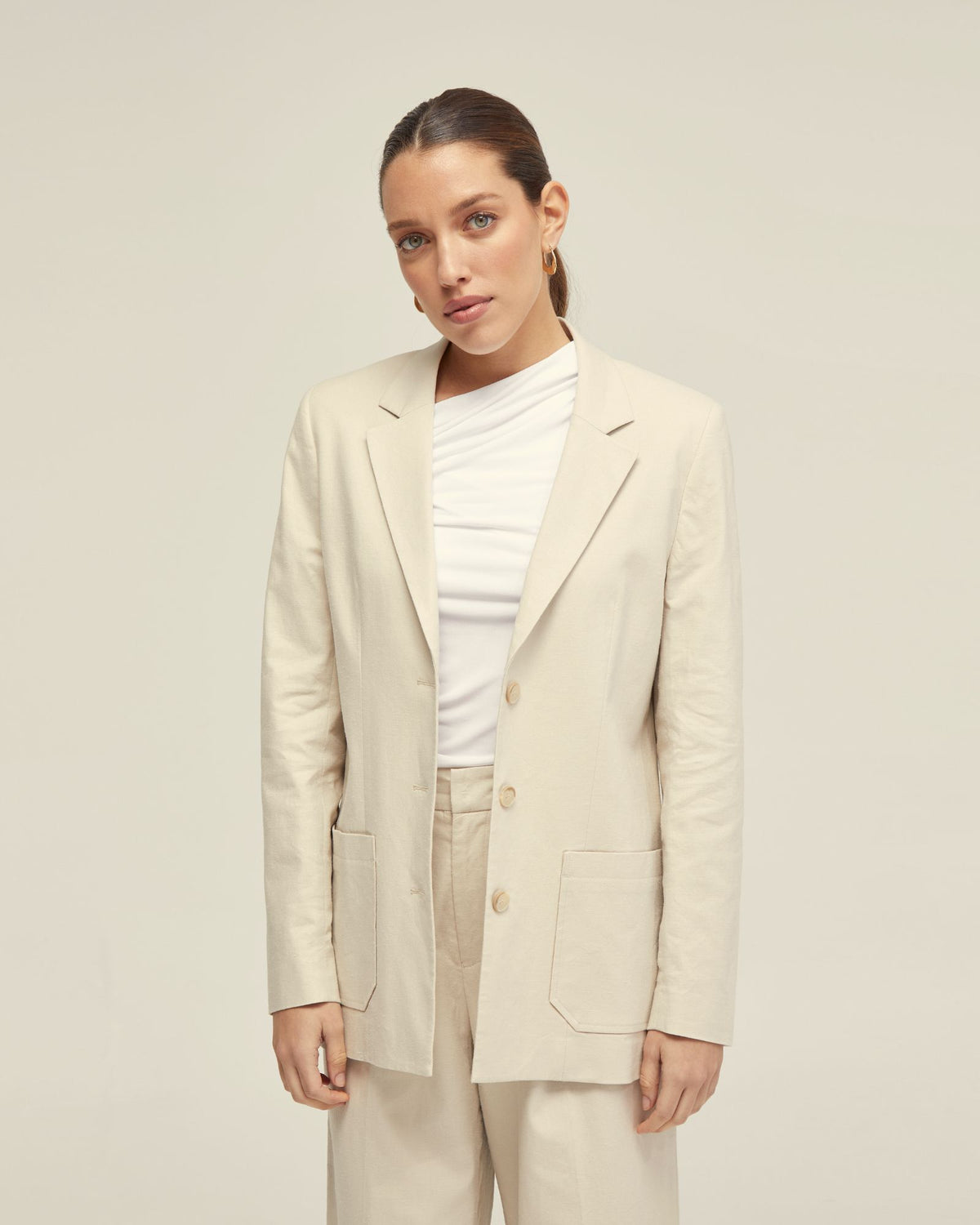 JUNE 3 BUTTON LINEN JACKET WOMENS SUITS JKTS COATS