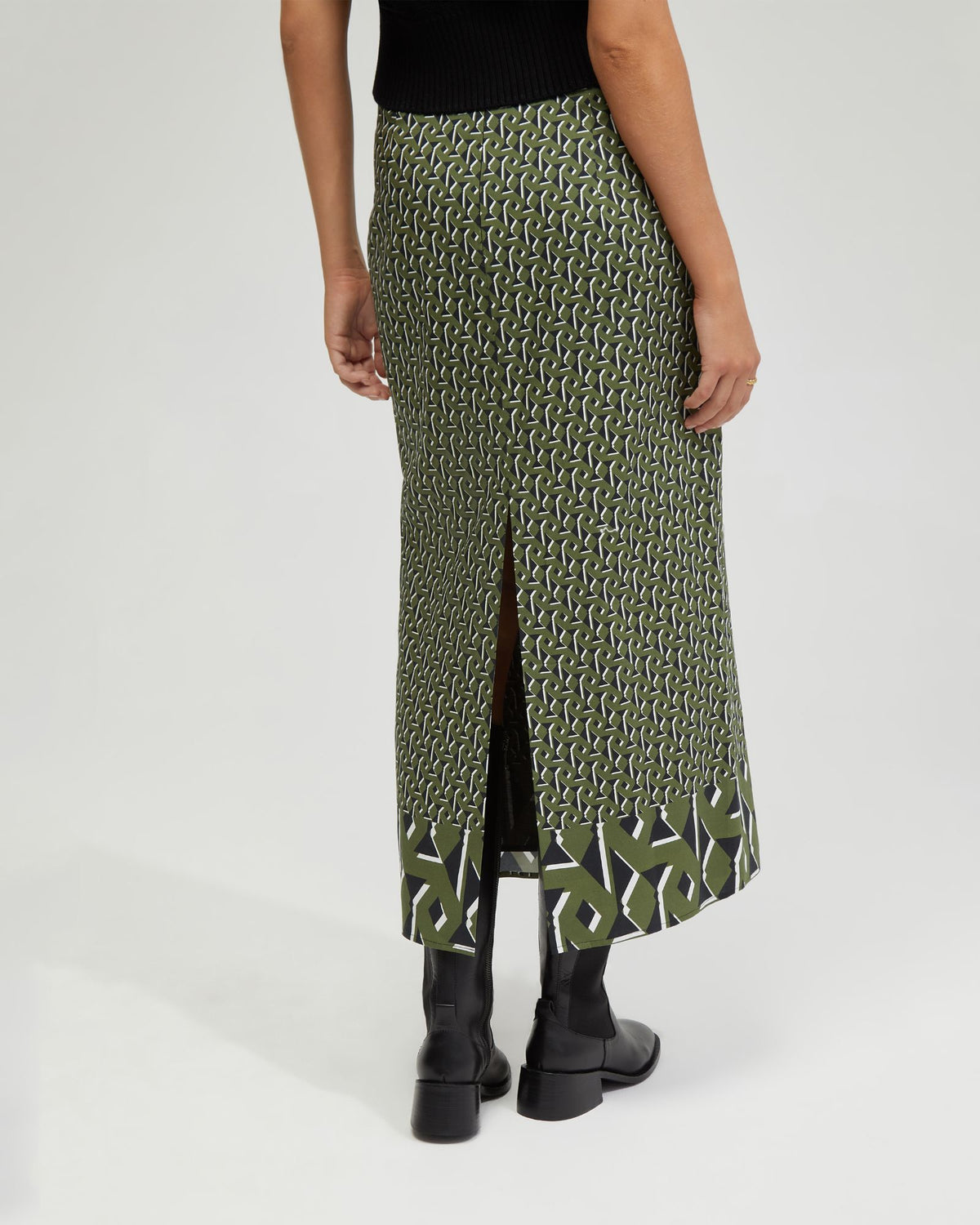 Green chain print midi skirt hotsell