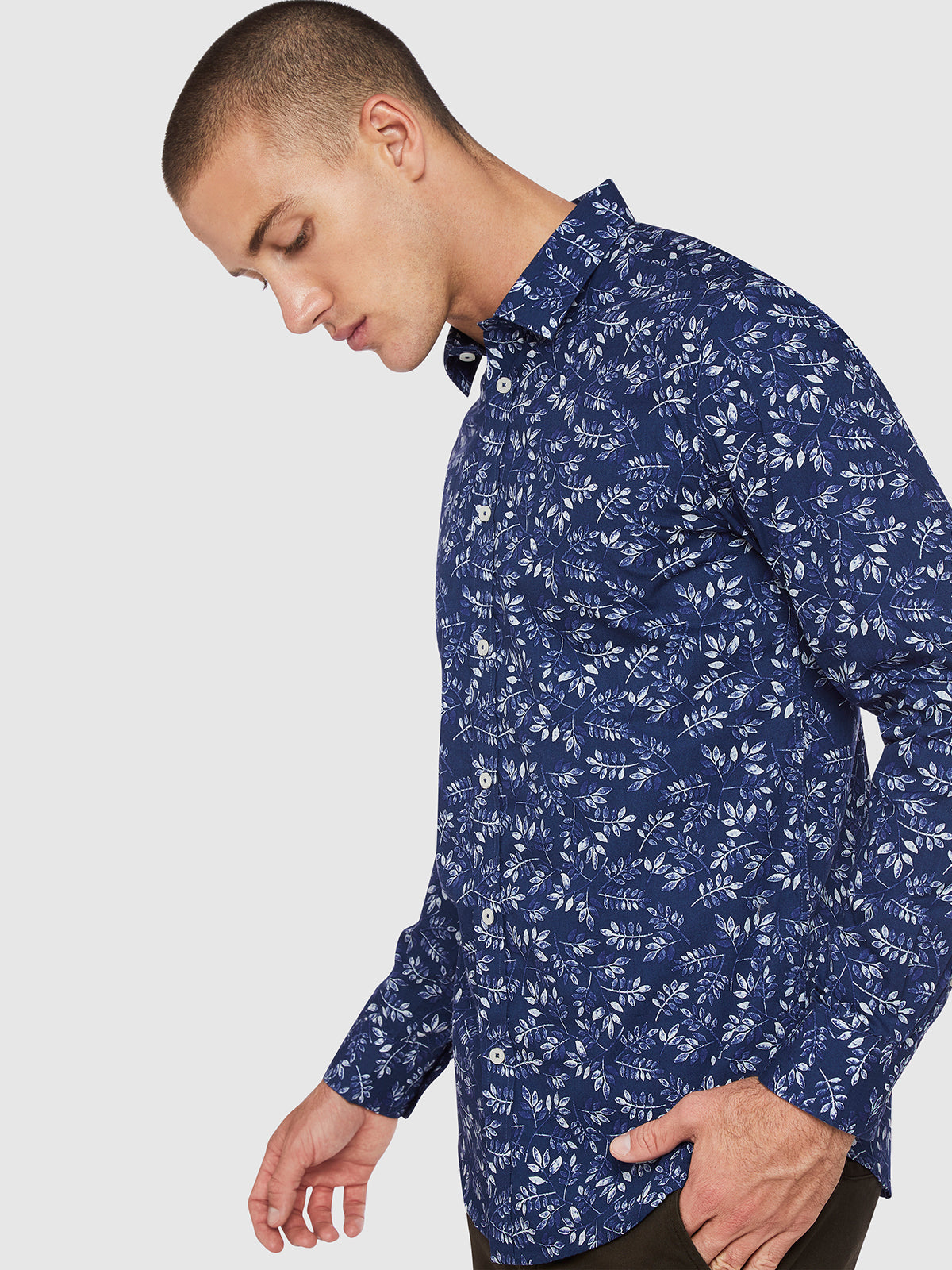 KENTON LEAVES PRINTED SHIRT NAVY/WHITE